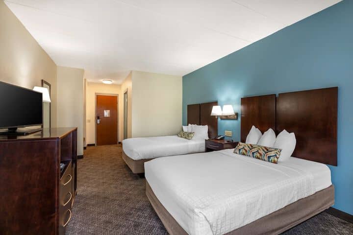 Room 16 of 31